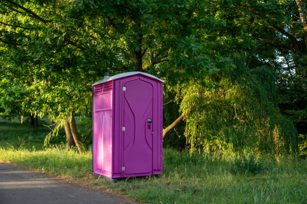 Porta potty delivery and setup in Avon Park, FL